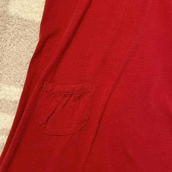 Red v neck tunic with tiny pocket. Size small. EUC - Picture 2 of 3